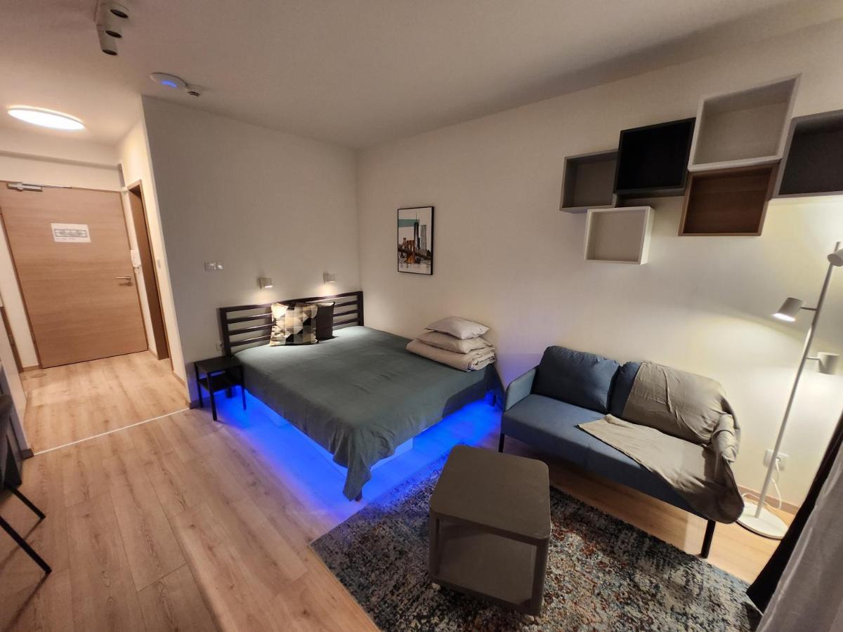 Apartman 18 Aparthotel Debrecen Bagian luar foto