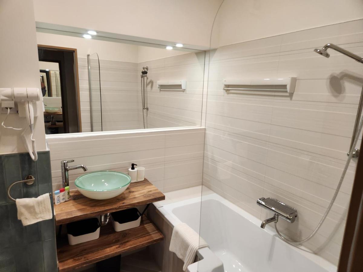 Apartman 18 Aparthotel Debrecen Bagian luar foto
