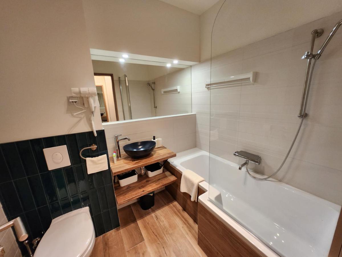 Apartman 18 Aparthotel Debrecen Bagian luar foto