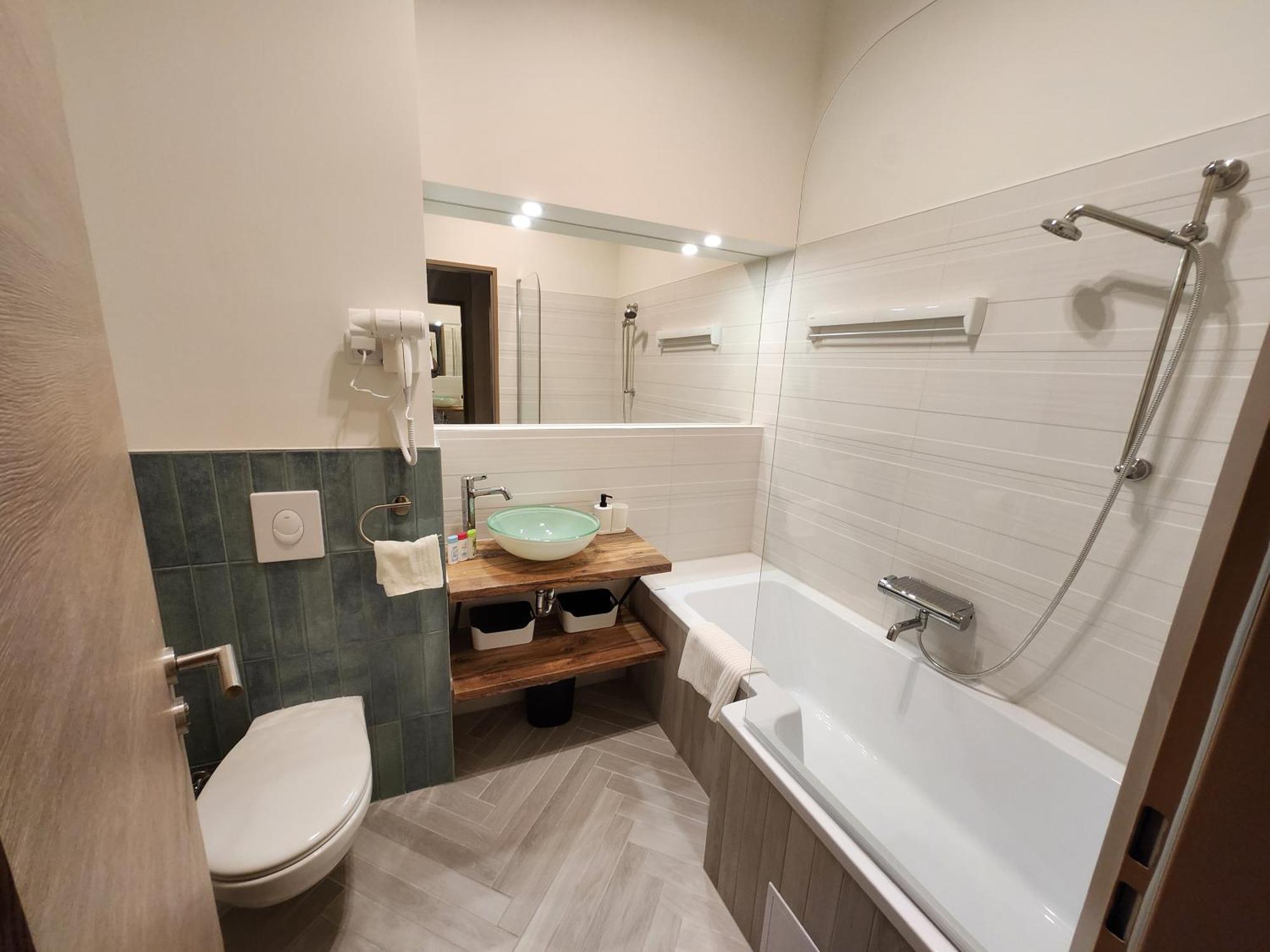 Apartman 18 Aparthotel Debrecen Bagian luar foto
